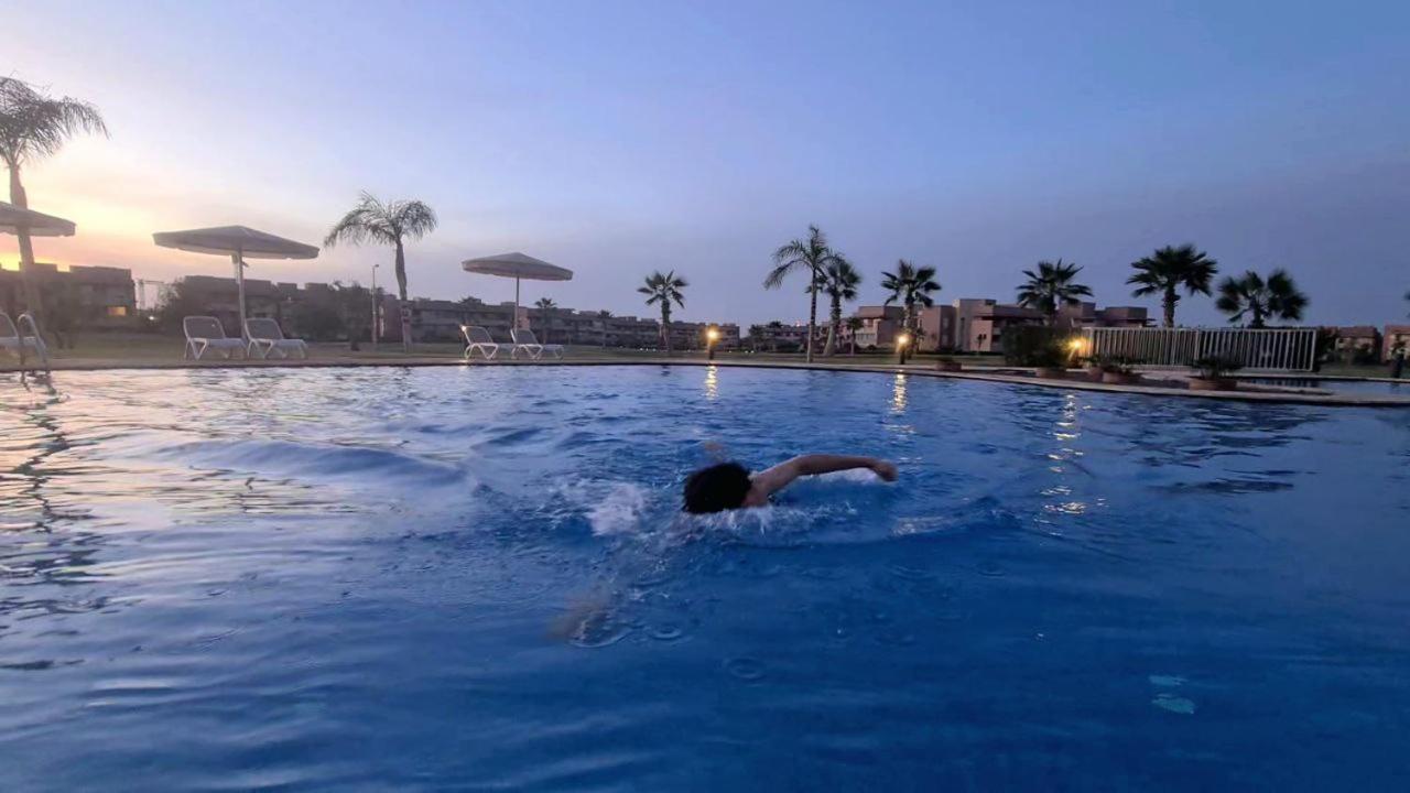 Mini-Villa Situee Dans Une Residence Prestigia A Marrakech, Avec Une Vue Sur La Piscine Et Le Golf Une Securite 24H Sur 24 Et Une Proximite Ideale De L Aeroport 5 Minutes C Est Une Offre Parfaite Pour Des Vacances Marrákes Kültér fotó