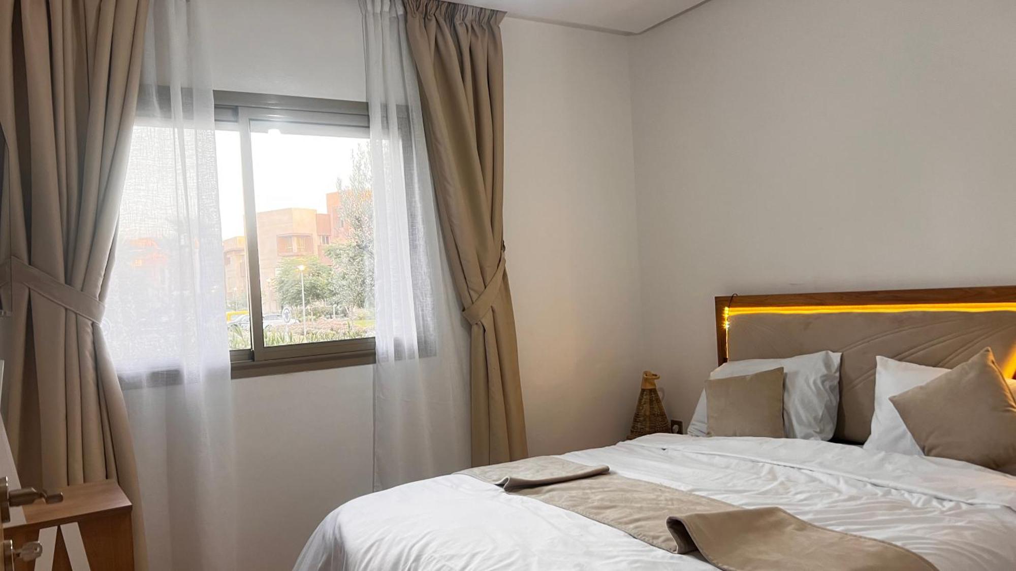 Mini-Villa Situee Dans Une Residence Prestigia A Marrakech, Avec Une Vue Sur La Piscine Et Le Golf Une Securite 24H Sur 24 Et Une Proximite Ideale De L Aeroport 5 Minutes C Est Une Offre Parfaite Pour Des Vacances Marrákes Kültér fotó