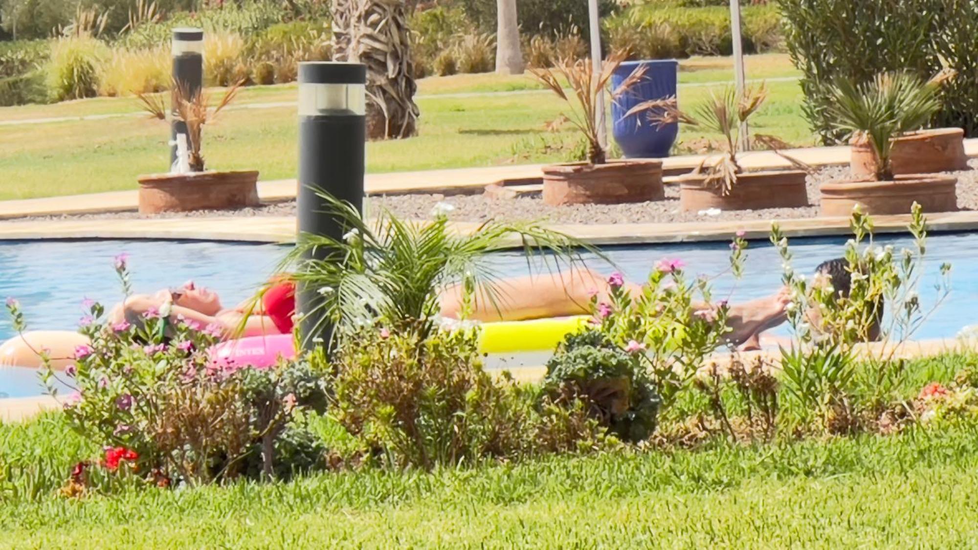 Mini-Villa Situee Dans Une Residence Prestigia A Marrakech, Avec Une Vue Sur La Piscine Et Le Golf Une Securite 24H Sur 24 Et Une Proximite Ideale De L Aeroport 5 Minutes C Est Une Offre Parfaite Pour Des Vacances Marrákes Kültér fotó